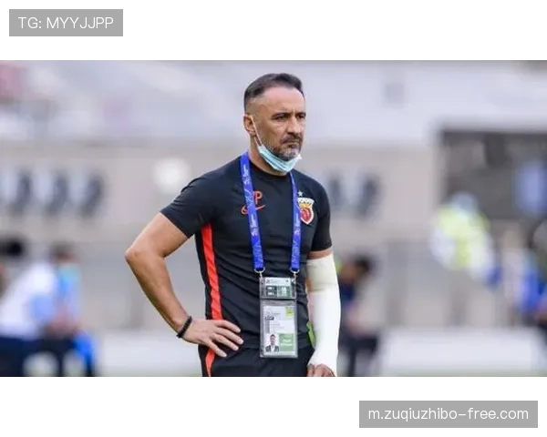 金贤锡执教蔚山一线队首秀 亚冠赛场迎来新帅战术迷雾